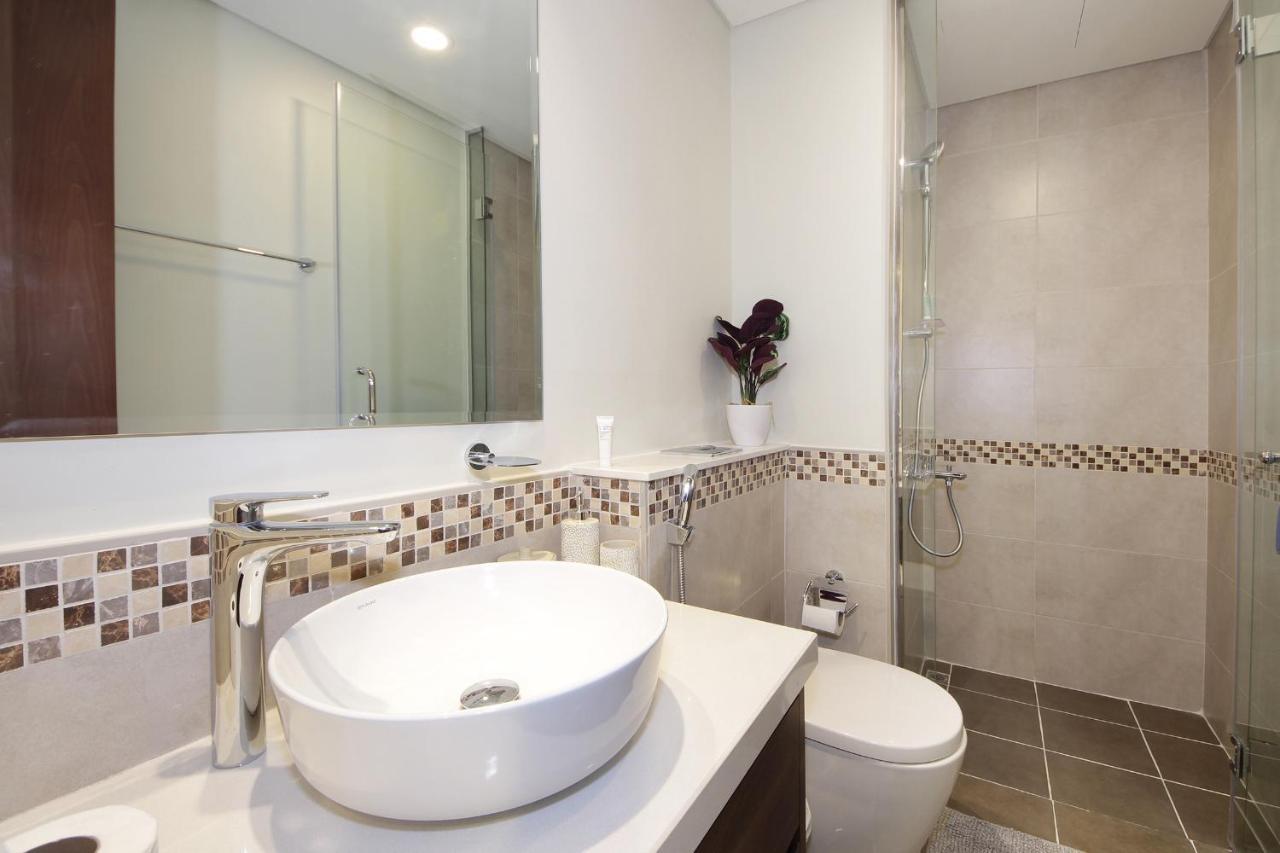 New Arabian Reva 1br Burj Khalifa View Apartment